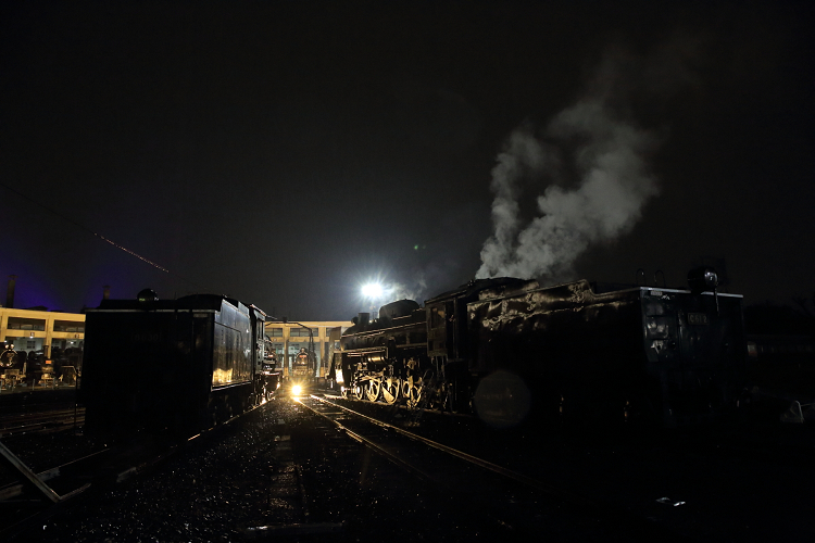 京都・冬の光宴2018～星屑のアクセサリー～ －京都鉄道博物館 扇形車庫ライトアップ（後編）－_b0169330_7221487.jpg