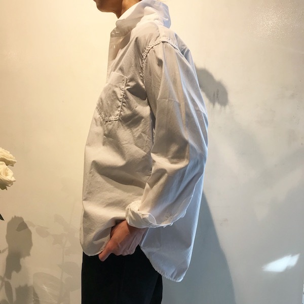 しろい シャツ_d0364239_20260891.jpg