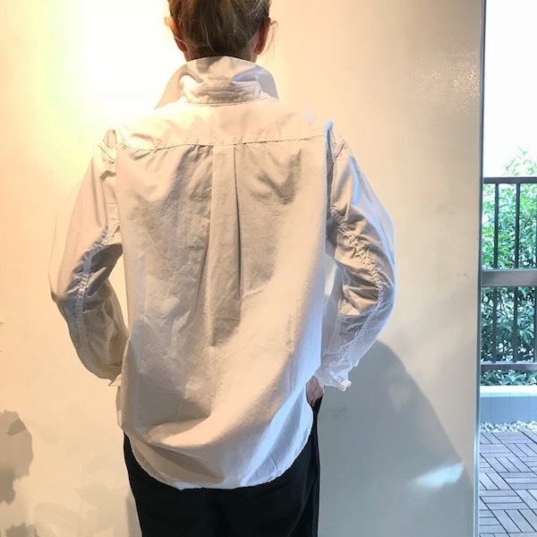 しろい シャツ_d0364239_20262045.jpg