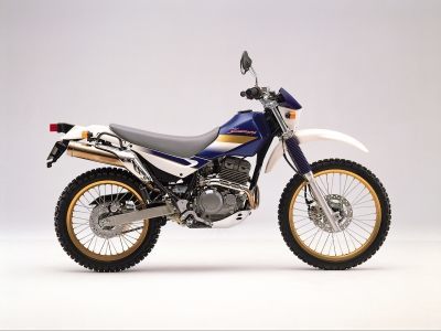 （お話し中）Kawasakiスーパーシェルパ　規制前　機関良好 年式と形式・外観の見分け方 : スーパーシェルパと怪しい仲間達