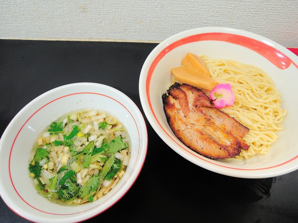 自家製麺 SHIN(新)@反町_b0400788_22572981.jpg