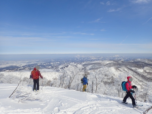 山スキーシーズン開幕_b0133032_23374392.jpg