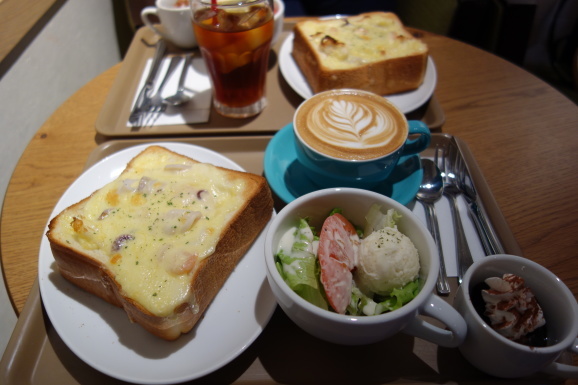 Oki Oki cafeさんでグラタントースト_e0230011_17034452.jpg