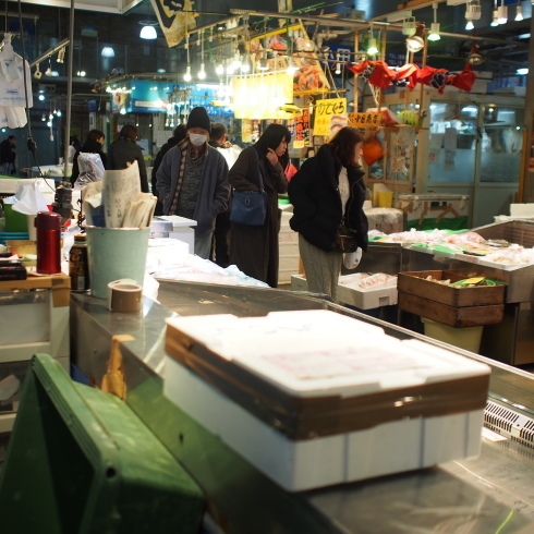唐戸市場は安すぎる_b0199487_19360503.jpg