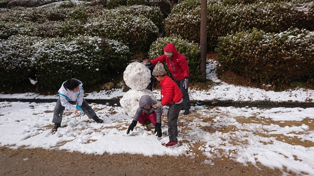 雪と火遊び！小学生クラブ_b0211925_04333935.jpg