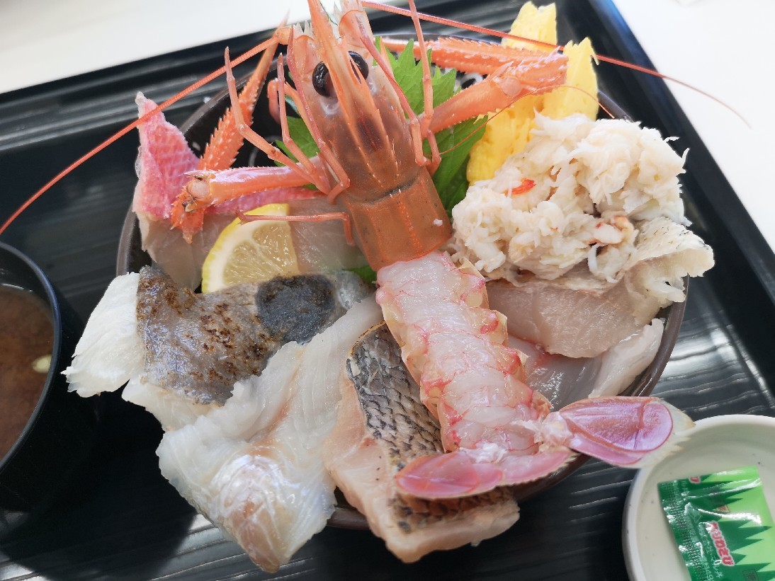 蒲郡の深海魚丼 腹ペコ旅行記 蒲郡の深海魚丼 腹ペコ旅行記