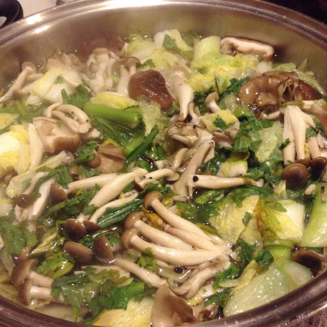ぶりしゃぶというかほぼ野菜とキノコ鍋。_a0334793_11222244.jpg