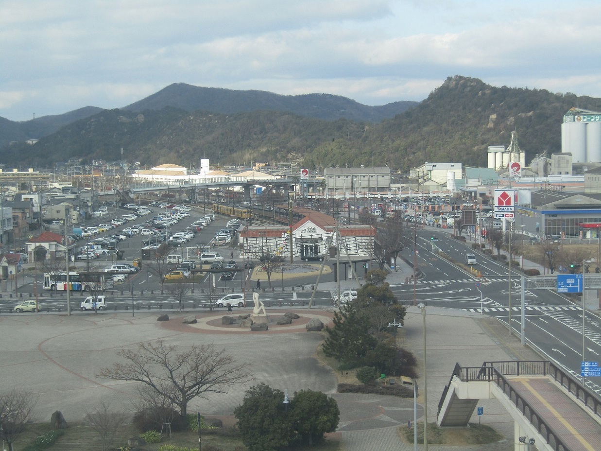 連絡船の痕跡を訪ねる～宇野港へ  2019・冬の旅_f0281398_22420547.jpg