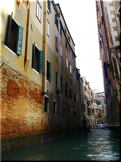 イタリア ⑨　ヴェネツィア（ゴンドラに乗って）_b0348447_10212239.jpg