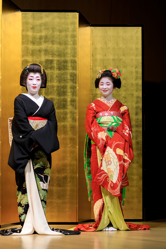 春の舞・国立博物館(祗園甲部 槇子さん、市有里さん、朋子さん、槇里子さん、美羽子さん)_f0155048_23321035.jpg