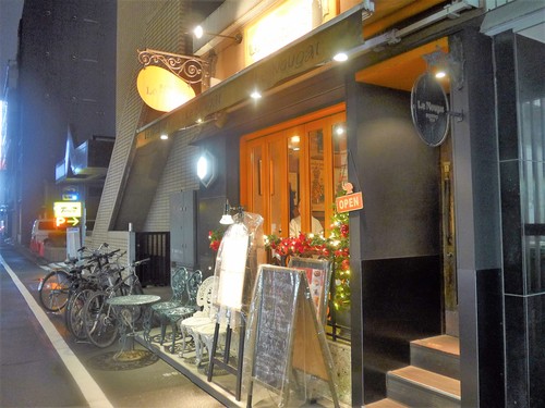 東銀座「ヌガ」へ行く。_f0232060_18402856.jpg