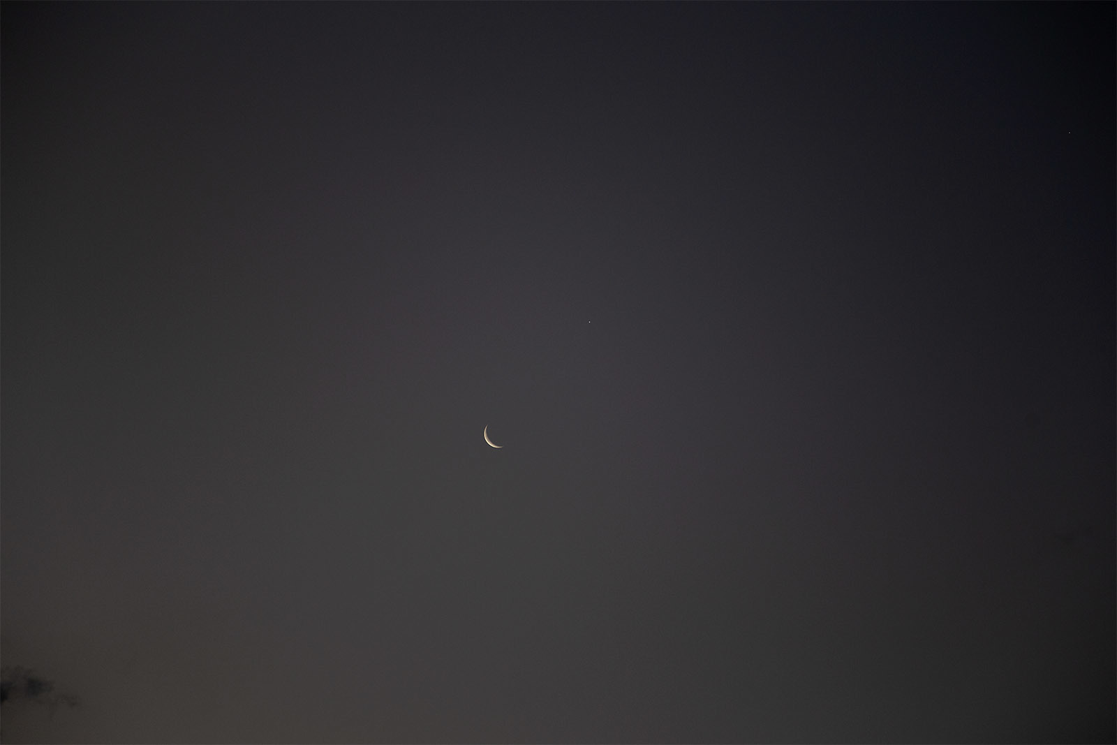 今朝の金星と月の大接近_e0174091_18284472.jpg