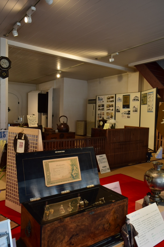 函館末広町の旧金森洋物店(函館の建築再見)_f0142606_09150679.jpg