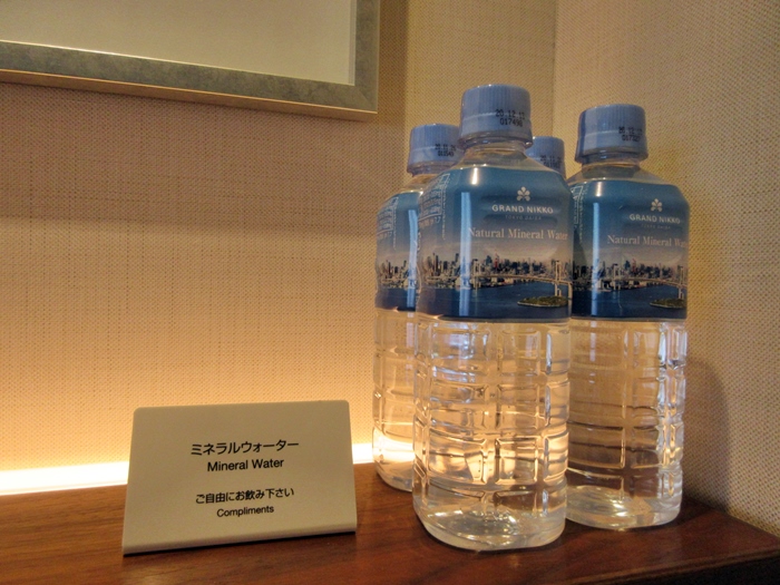 【グランドニッコー東京台場】レインボーブリッジ側スーペリアツイン_b0009849_16565469.jpg
