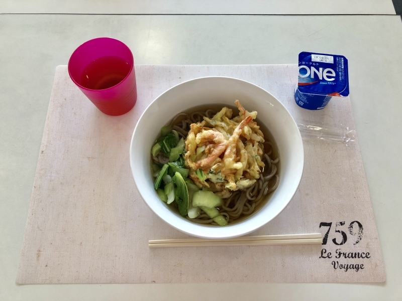 ひだまり工房 昼食 海老かき揚げ蕎麦 いちごヨーグルト_c0357519_14583749.jpeg