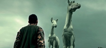 インドネシアの映画:AUTOBIOGRAPHY (Makbul Mubarak and Yulia Evina Bhara)@ SEAFIC_a0054926_20070456.jpg