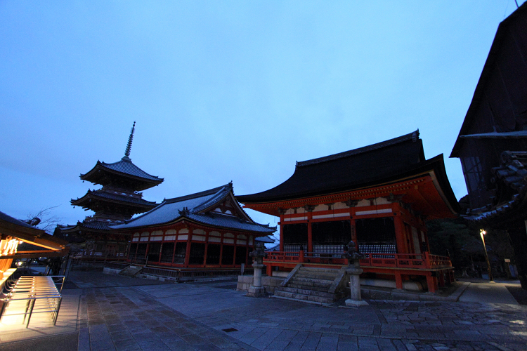 京都回顧 春はあけぼの －清水寺（前編）－_b0169330_23562375.jpg