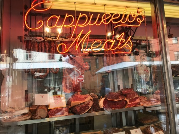 週末のお買物は、イタリアンマーケットで_d0269832_23113466.jpeg