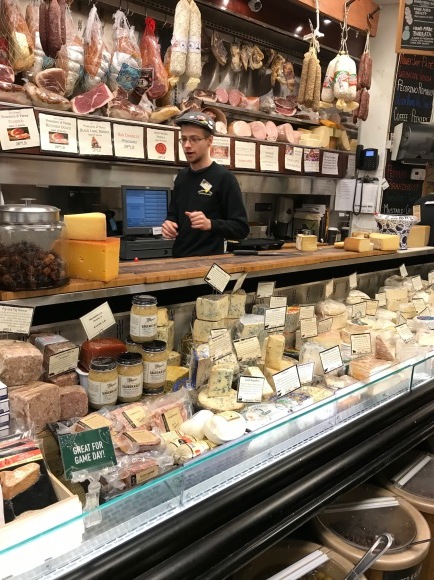 週末のお買物は、イタリアンマーケットで_d0269832_23205267.jpeg