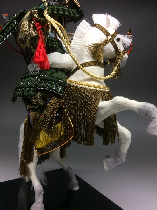 緑の鎧と徳川の兜と跳ね馬と_f0247860_19561664.jpg