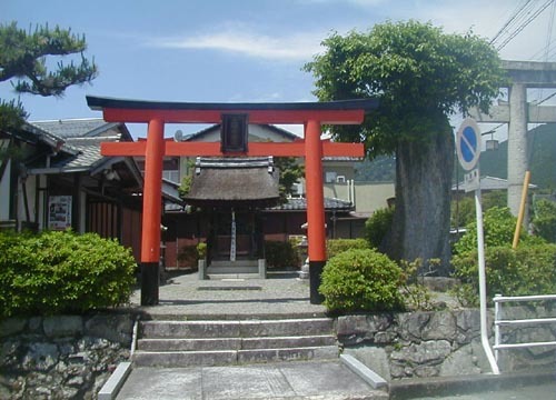 ●神社の造形―日吉大社、比叡山坂本駅から大鳥居まで_d0053294_23331439.jpg