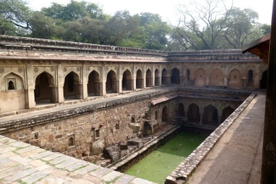 2019インド旅行　その1 デリーのMehrauli Archaeological Park_b0177242_15003369.jpg