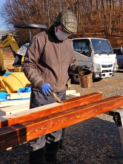 高根町Y田さん邸の薪小屋づくり2_a0211886_10304133.jpg