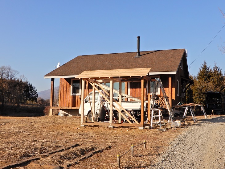 高根町Y田さん邸の薪小屋づくり2_a0211886_10535966.jpg