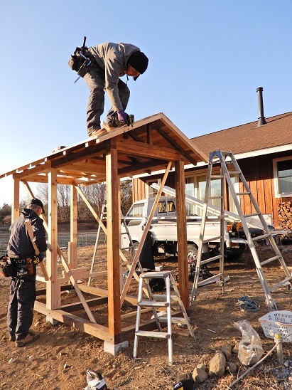 高根町Y田さん邸の薪小屋づくり2_a0211886_11165107.jpg