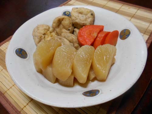 豚ヒレ肉の酢めんつゆ炒め&大根の煮物_f0019498_21235506.jpg