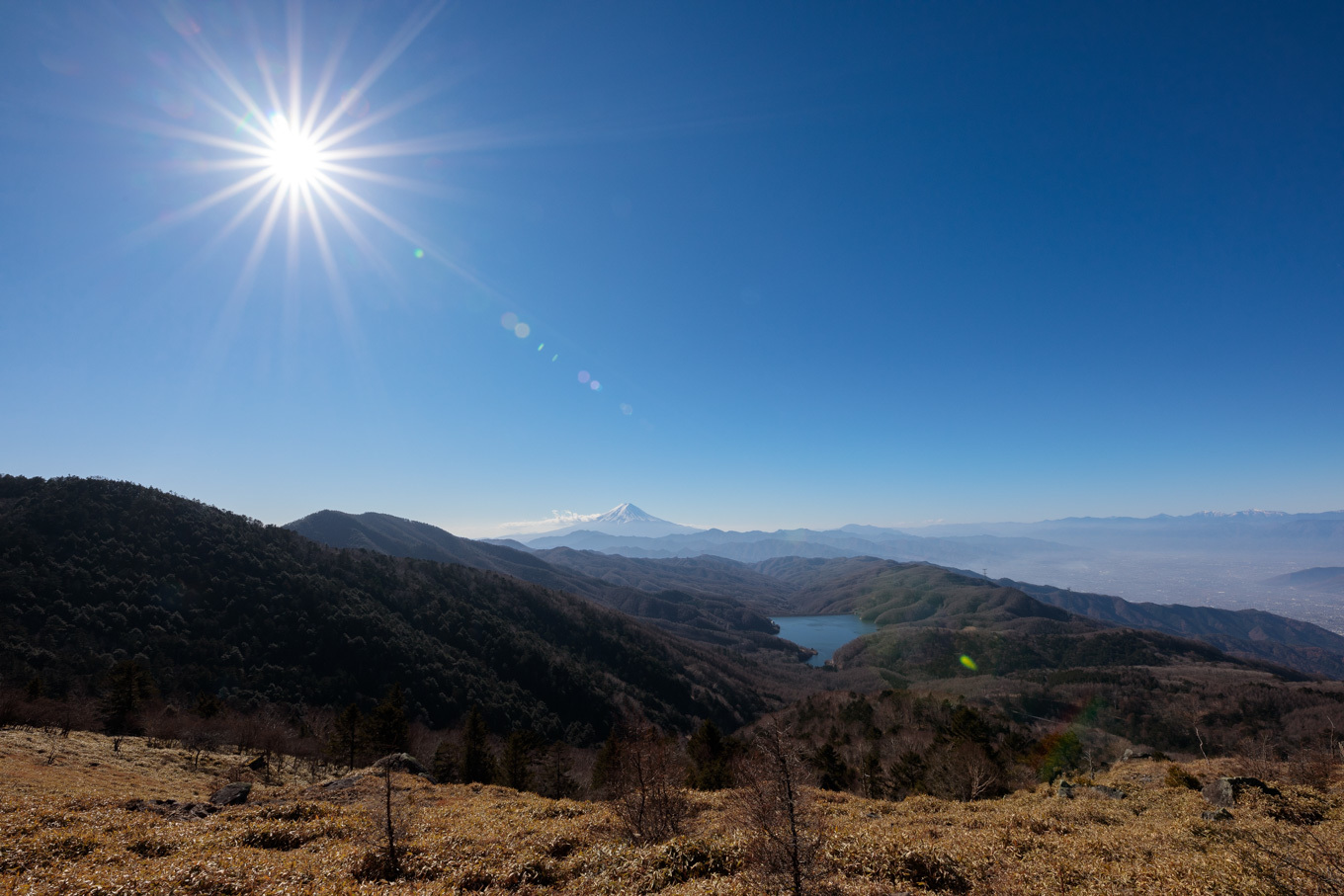 寒いけど気持ちいい～！初冬の山歩き「大菩薩峠」親不知ノ頭_c0369219_22572745.jpg