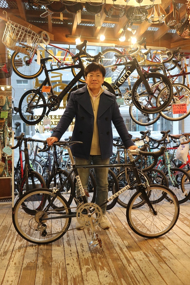 2月9日 渋谷 原宿 の自転車屋 FLAME bike前です_e0188759_18410711.jpg