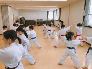 日曜空手　新琴似・新川教室　屯田教室　新しい仲間！_c0118332_14230020.jpg