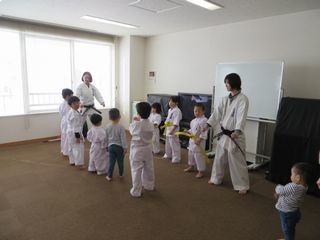 日曜空手　新琴似・新川教室　屯田教室　新しい仲間！_c0118332_14231127.jpg