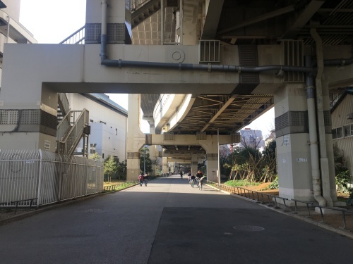 b0330040_23042932.jpeg