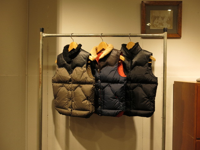 \"RockyMountainFeatherbed WOMEN\'S CHRISTY VEST #DownVestFair\"ってこんなこと。_c0140560_08262163.jpg