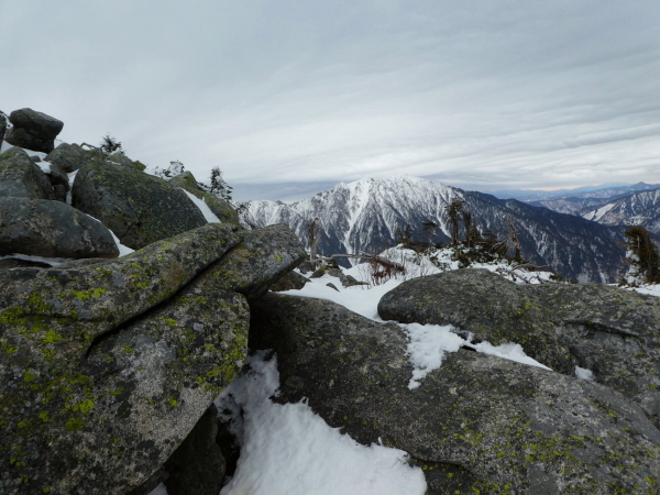 西穂高丸山 (2,452M)   雪山歩行技術講習会　　山頂 編_d0170615_22333943.jpg