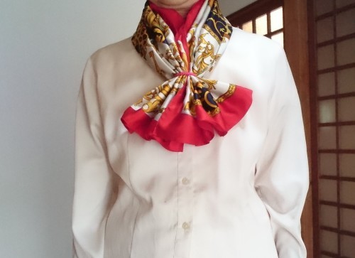 2月11日 70代 100均のカラーゴムをスカーフリング代わりにして 楽しく元気に暮らします