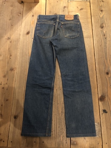 小さめサイズのLevis 501MADE IN USA&#127482;&#127480;&#127482;&#127480;_b0160480_21442424.jpeg