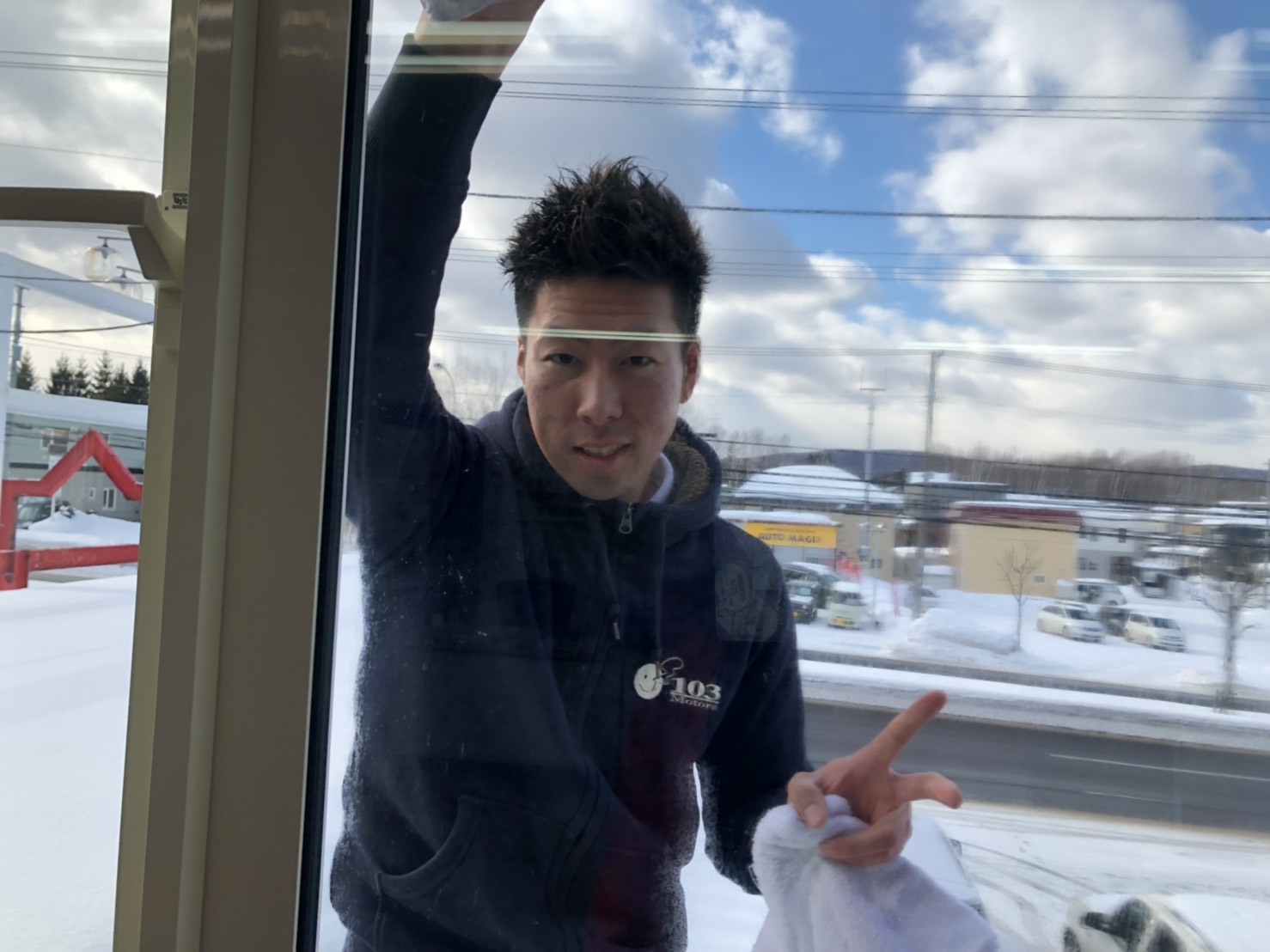 2/13(水)本店ブログ♪ タントカスタムRS 26000キロ♡ブラック♡ あります!! ランクル ハマー アルファード_b0127002_18373145.jpg