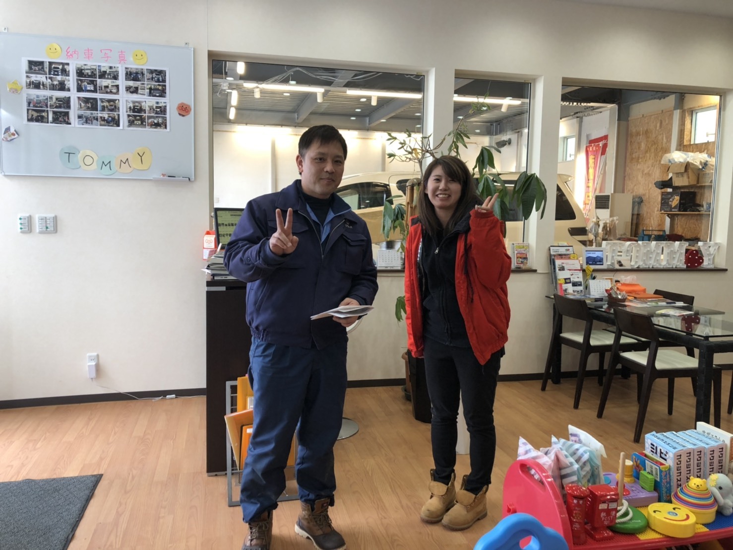 2/13(水)本店ブログ♪ タントカスタムRS 26000キロ♡ブラック♡ あります!! ランクル ハマー アルファード_b0127002_19373730.jpg