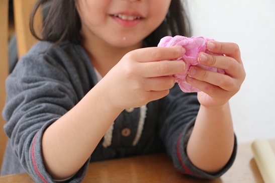 紙粘土でお弁当作り 大阪府池田市 幼児造形教室 はるいろクレヨンのブログ 紙粘土でお弁当作り 大阪府池田市 幼児造形教室 はるいろクレヨンのブログ
