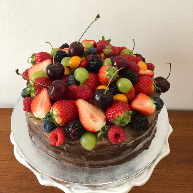 息子の11歳の誕生日ケーキは リクエストによりチョコレートケーキに 黒豆日記 息子の11歳の誕生日ケーキは リクエストによりチョコレートケーキに 黒豆日記