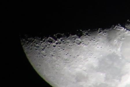 天体望遠鏡で月を見る楽しさ_e0120896_07390064.jpg