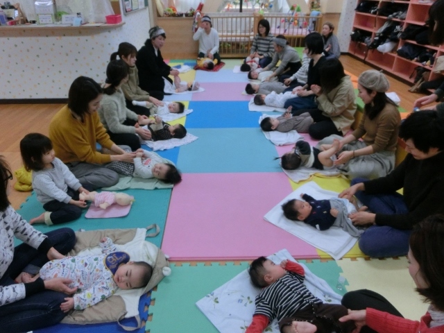 2019.02.14 ベビータッチケア_f0142009_14505921.jpg