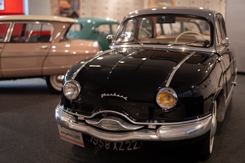 斜め上を行くフランス大衆車たち Soul Eyes 斜め上を行くフランス大衆車たち Soul Eyes