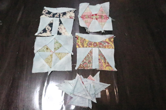 キルト教室 ~ リボンで作る連絡帳ケース作り③ ~ _e0222340_1543941.jpg