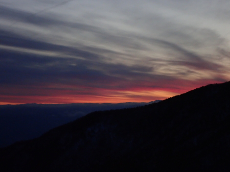 夕暮れ_e0120896_08423916.jpg