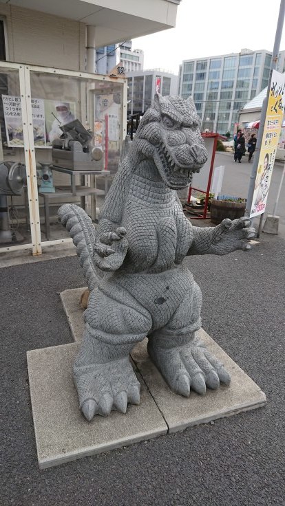 二宮金次郎を参る 宇都宮駅前の石像 ＠栃木県 : 963-7837