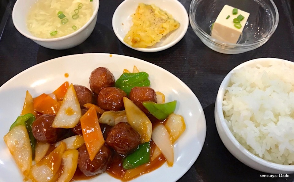 肉だんごの甘酢ソースがけ定食_e0158261_13304991.jpeg